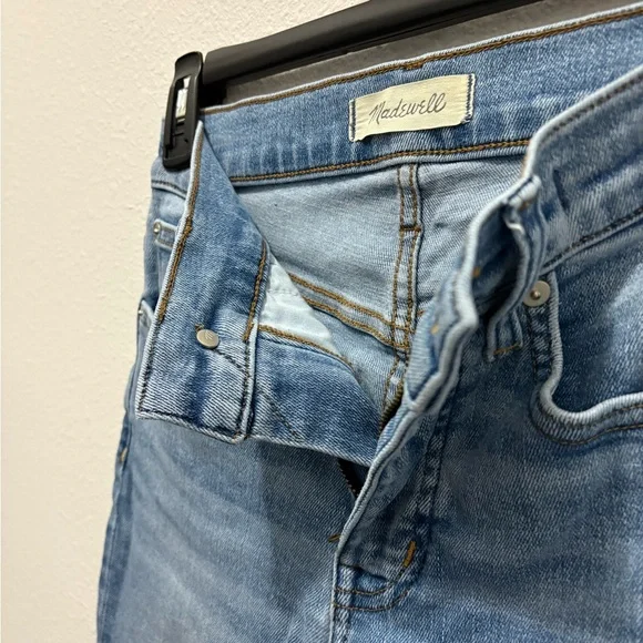 Madewell Mid-Rise Kick Out Blue Jeans - Picture 6 of 14